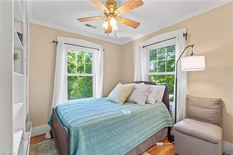 Bedroom - 84 Hillcrest Dr, High Point, NC 27262 photo 7 of 9