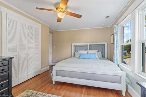 Bedroom - 84 Hillcrest Dr, High Point, NC 27262 photo 6 of 9