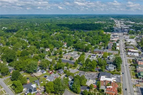 View/Area - 84 Hillcrest Dr, High Point, NC 27262 photo 2 of 3