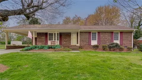 1616 York Ave, High Point, NC 27265