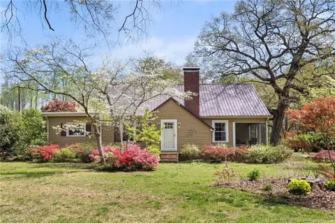 1606 Sharpe Rd, Greensboro, NC 27406
