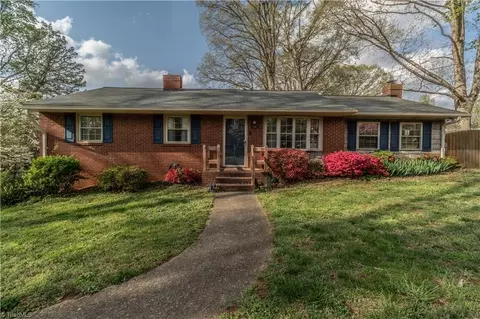 5315 Alamo Dr, Winston Salem, NC 27104