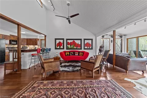 4536 Peeples Rd, Oak Ridge, NC 27310