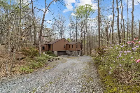 4536 Peeples Rd, Oak Ridge, NC 27310 photo 2