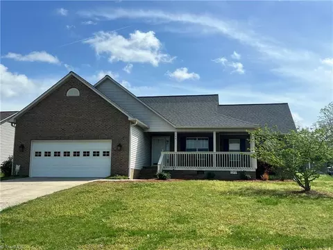 106 Erica Dr, Archdale, NC 27263