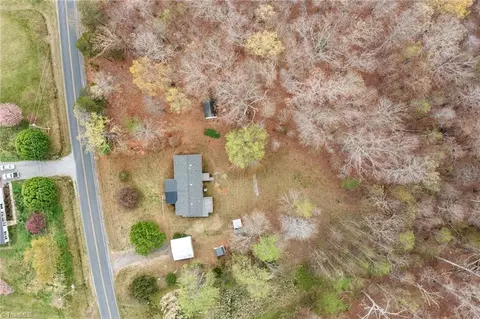 329 Reavis Rd, Harmony, NC 28634 photo 40