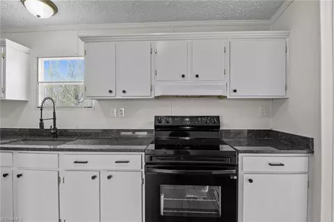 329 Reavis Rd, Harmony, NC 28634 photo 13