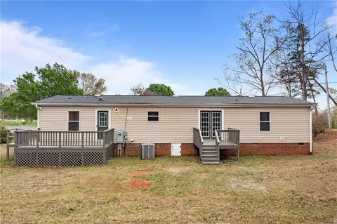 329 Reavis Rd, Harmony, NC 28634 photo 28