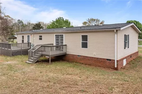 329 Reavis Rd, Harmony, NC 28634 photo 30
