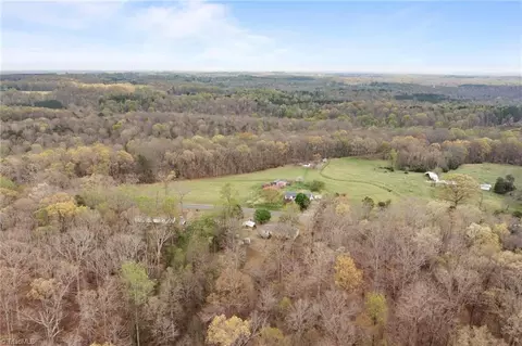 329 Reavis Rd, Harmony, NC 28634 photo 41