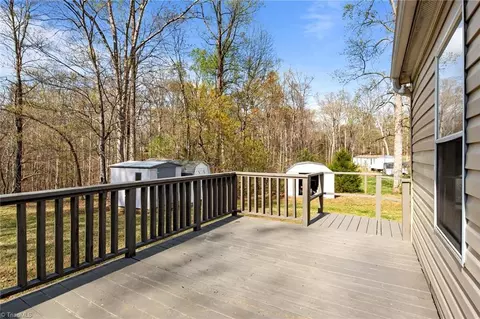 329 Reavis Rd, Harmony, NC 28634 photo 32