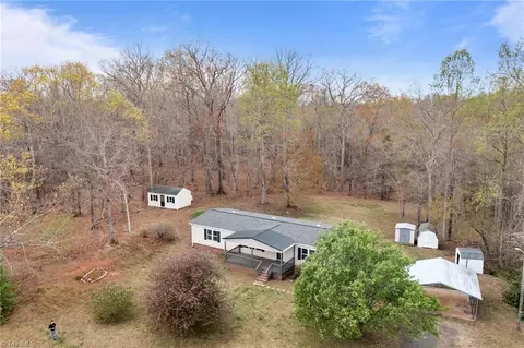 329 Reavis Rd, Harmony, NC 28634 photo 38