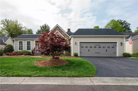 Exterior - 128 Laurel Pl, Bermuda Run, NC 27006 photo 2 of 7