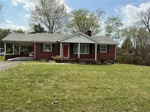 196 Hilda Dr, Mount Airy, NC 27030