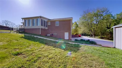 3555 Meadow Ct, Trinity, NC 27370 photo 17