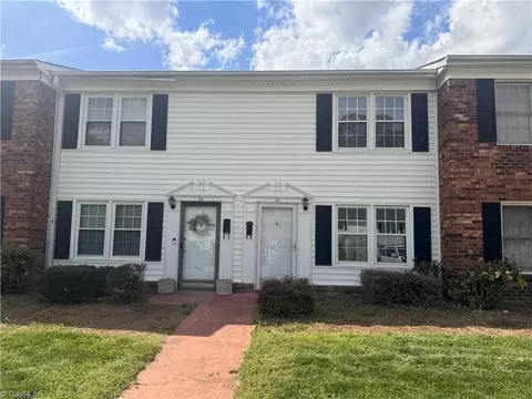 311 Salisbury St #40, Kernersville, NC 27284