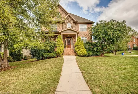 1305 Rosewood Ct, Winston Salem, NC 27103