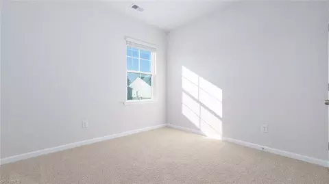 Bedroom - 1757 Post Oak Dr, Haw River, NC 27258 photo 3 of 8