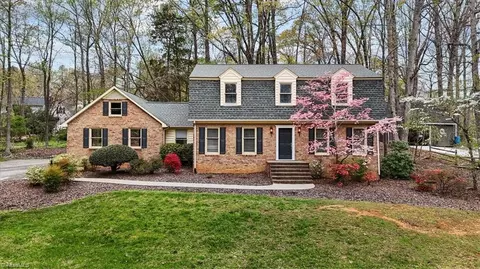 1239 Briarcliff Dr, Asheboro, NC 27205