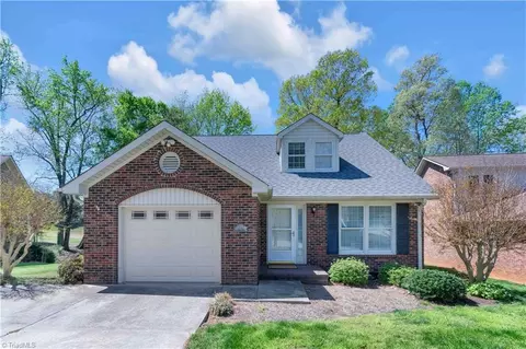 3521 Cherry Hill Dr, Greensboro, NC 27410
