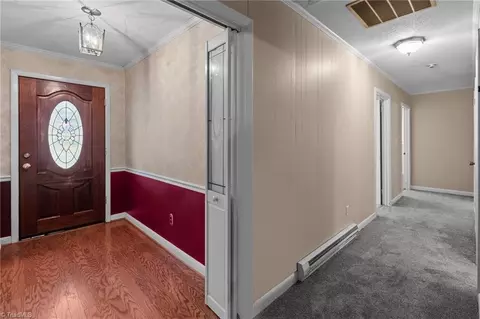 Entry Way - 407 Pinecroft Ln, Spencer, NC 28159 photo 4 of 5