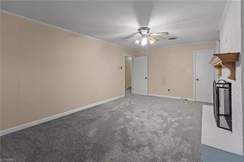 Living - 407 Pinecroft Ln, Spencer, NC 28159 photo 4 of 4