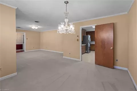 Living - 407 Pinecroft Ln, Spencer, NC 28159 photo 2 of 4