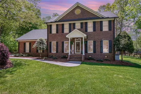 2564 Hickory Dr, Asheboro, NC 27205