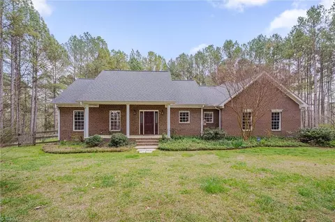 2411 Lynch Store Rd, Mebane, NC 27302