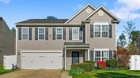 3504 Whitworth Dr, Greensboro, NC 27405