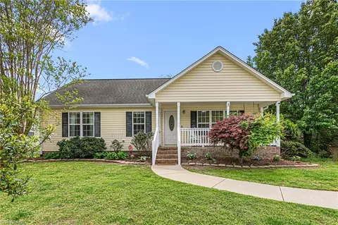 307 Mallard Creek Dr, Graham, NC 27253