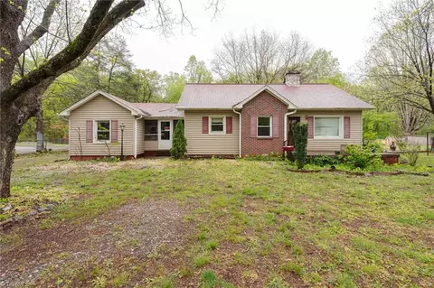 4229 Main St S, Winston Salem, NC 27127