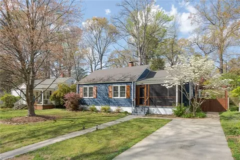 1018 Twyckenham Dr, Greensboro, NC 27408
