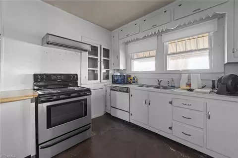 Kitchen - 313 King St E, King, NC 27021 photo 3 of 3
