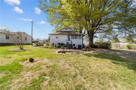 Exterior - 313 King St E, King, NC 27021 photo 3 of 5