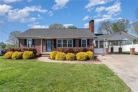 117 Triplett St, Jonesville, NC 28642