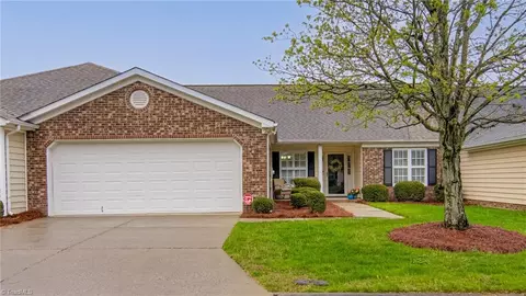 3954 Cobblestone Bend Dr, High Point, NC 27265