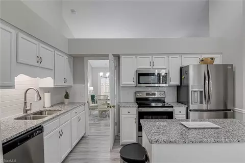 3954 Cobblestone Bend Dr, High Point, NC 27265 photo 10