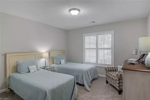 3954 Cobblestone Bend Dr, High Point, NC 27265 photo 17