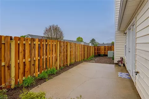 3954 Cobblestone Bend Dr, High Point, NC 27265 photo 21