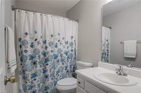 3954 Cobblestone Bend Dr, High Point, NC 27265 photo 19