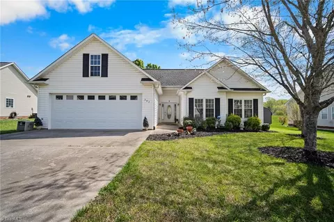 247 Summit Dr, Mocksville, NC 27028