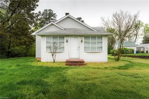 1414 Jonestown Rd, Winston Salem, NC 27103