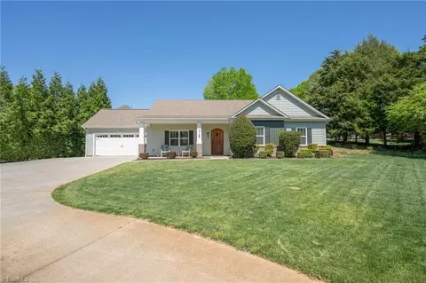5169 Shallowford Rd, Lewisville, NC 27023