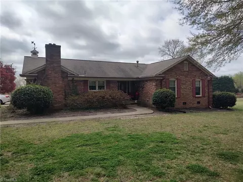 345 Anderson Rd, Eden, NC 27288