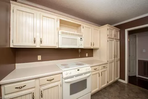 136 Old Mill Rd #D, High Point, NC 27265 photo 43