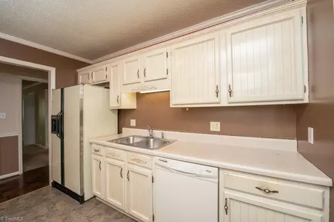 136 Old Mill Rd #D, High Point, NC 27265 photo 44