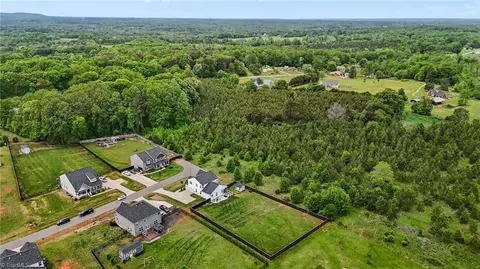 View/Area - 2139 Crosswind Dr, Graham, NC 27253 photo 5 of 7