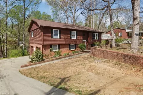 3818 Casa Vista Ln, Winston Salem, NC 27107