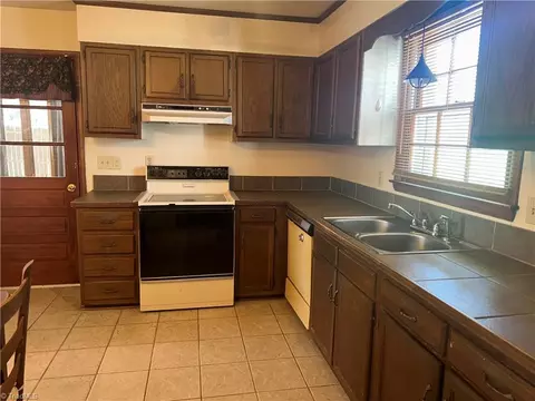 Kitchen - 112 Hickory Ln, King, NC 27021 photo 3 of 4